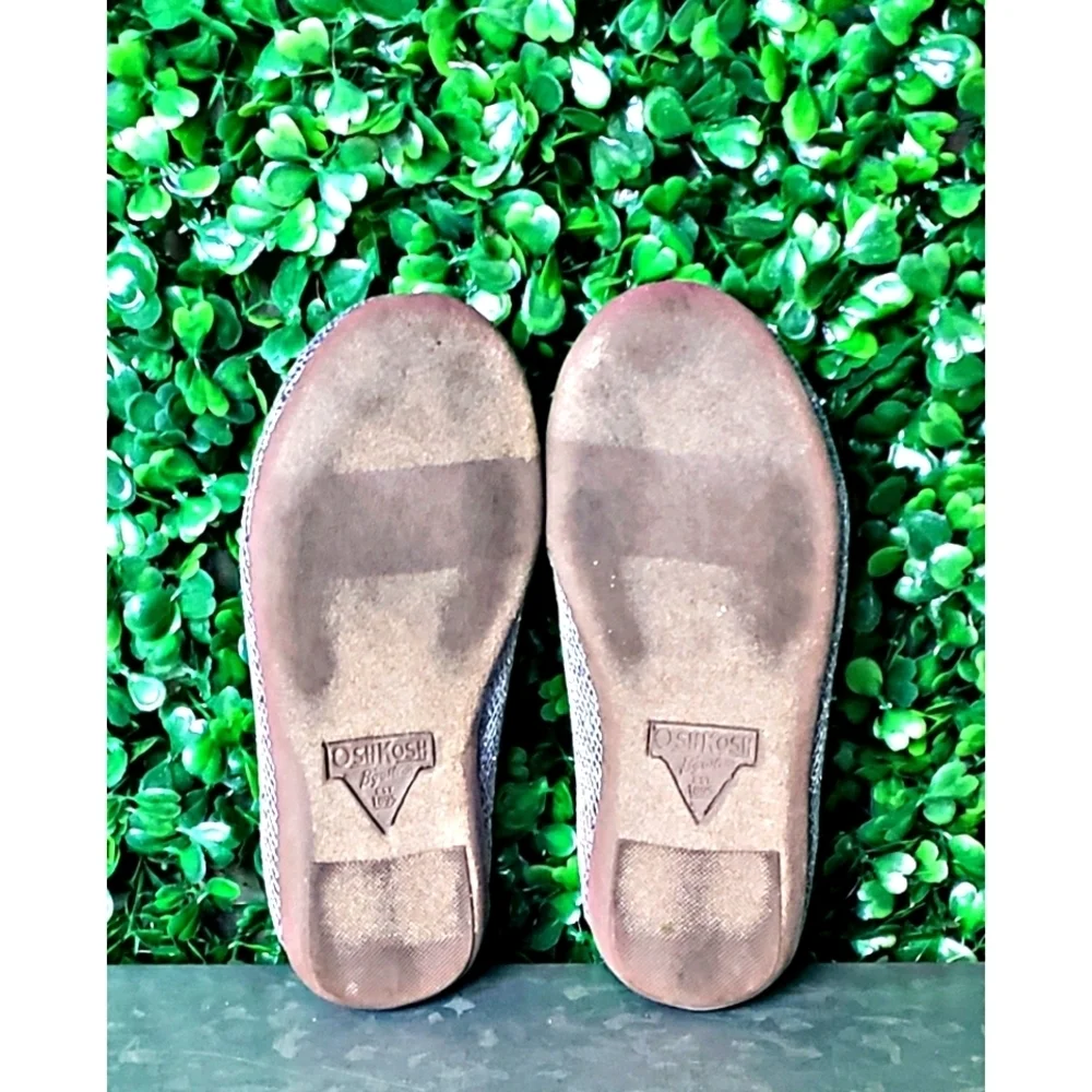 74. 2/$15 OshKosh B'gosh Girls loafers